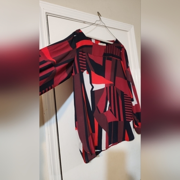 Multi colored peek sleeve blouse - Picture 7 of 8